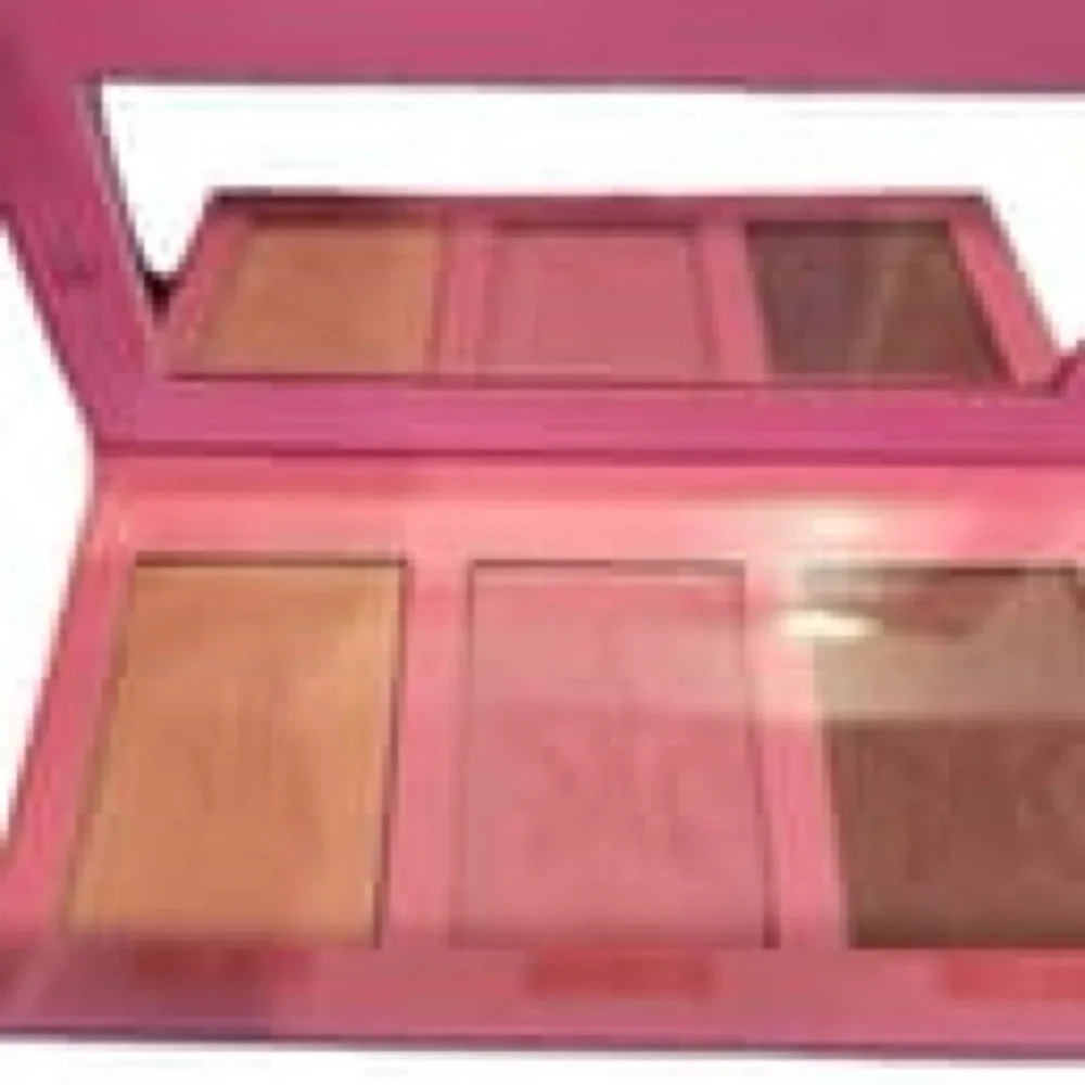 Jeffree Star Heartbreaker Skin Frost Highlighter Palette Limited Edition NWT